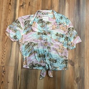 American Eagle Outfitters Tropical Tie-Front Crop Top - Pink and Blue